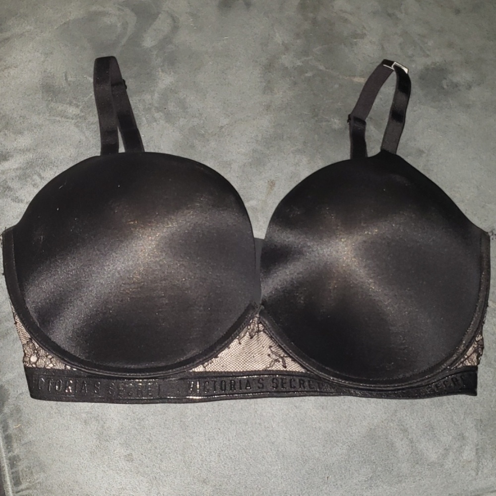 New Victoria's Secret Very Sexy 36DDD Black Bra